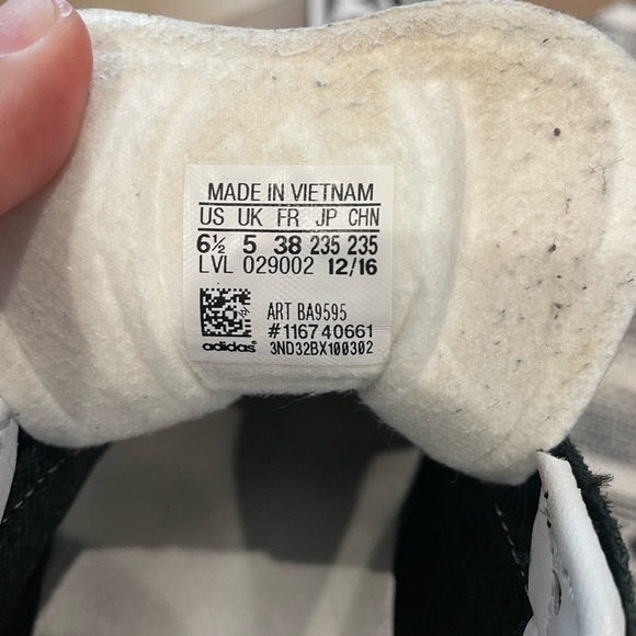 Adidas Womens Gazelle Sneakers - Picture 2 of 5